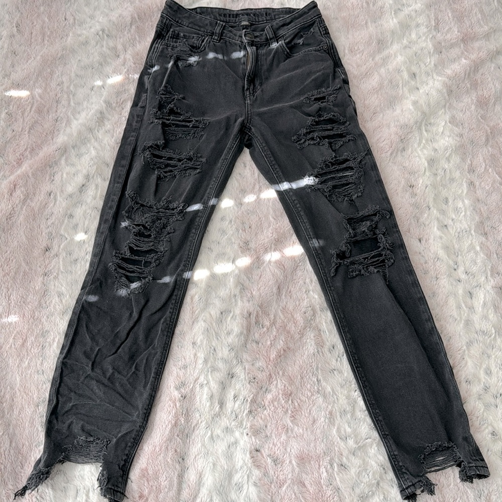 American Eagle, size 2, ripped black jeans.